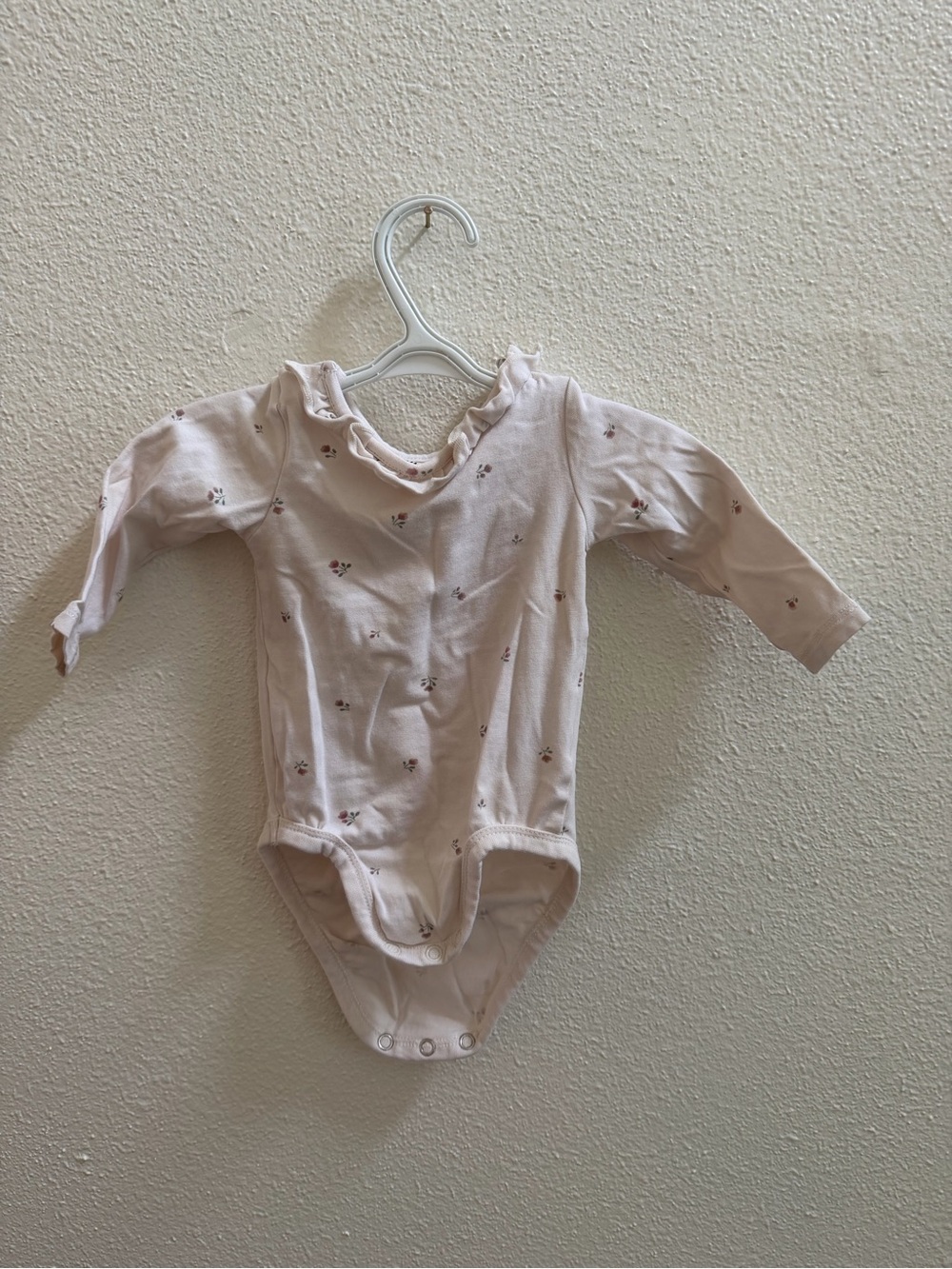 H&M Light Pink Floral Long-Sleeve Baby Bodysuit